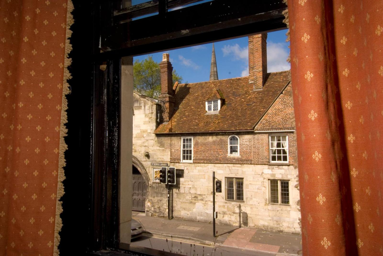 Chapter House Salisbury Bilik gambar